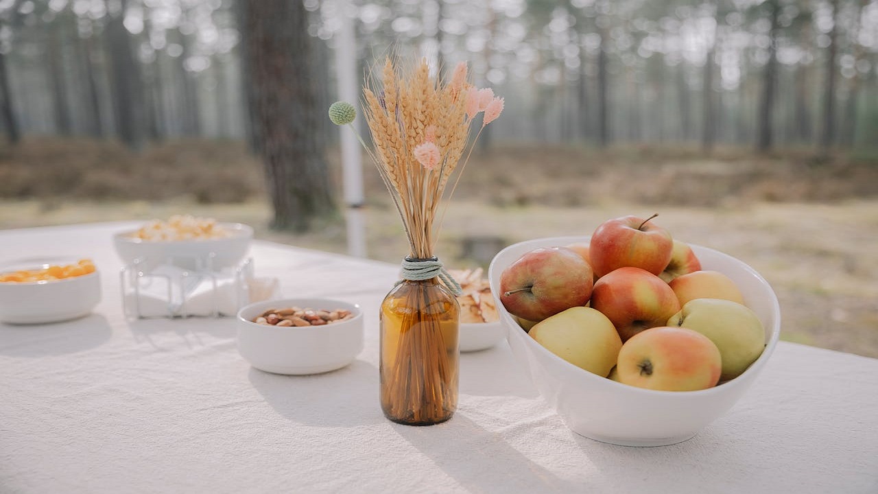 Vase of dried wheat stalks