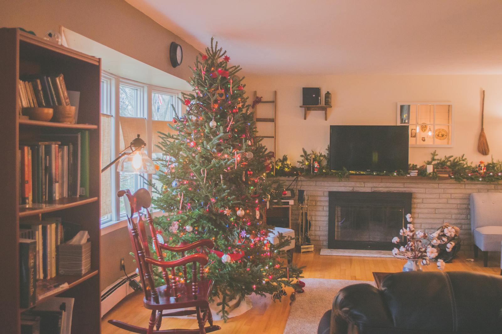 The Lighting Mistake That Makes Christmas Decor Look Cheap