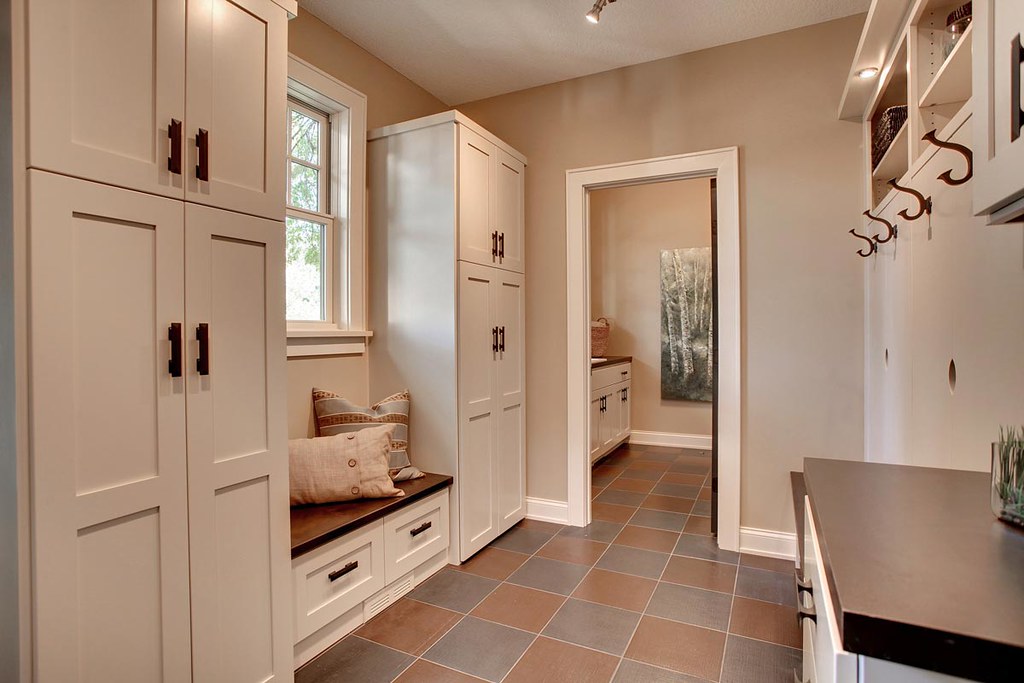 12 Things in Your Mudroom You Don’t Actually Need