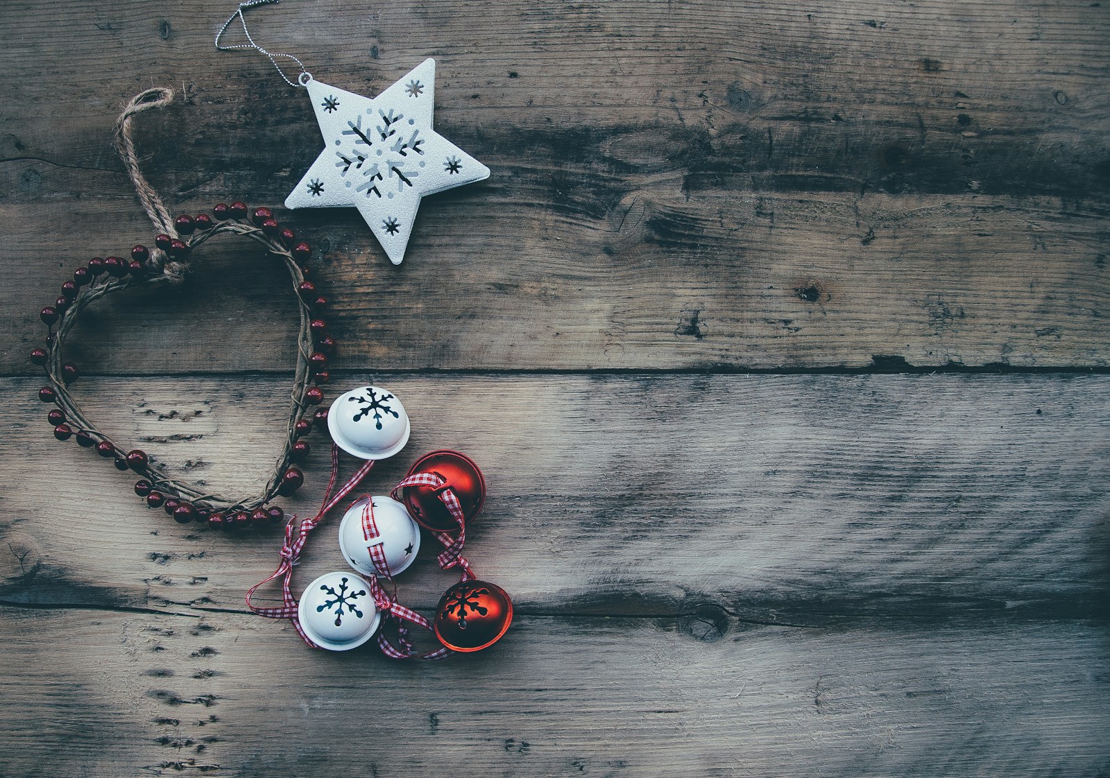 7 Christmas Items That Trigger Instant Memories