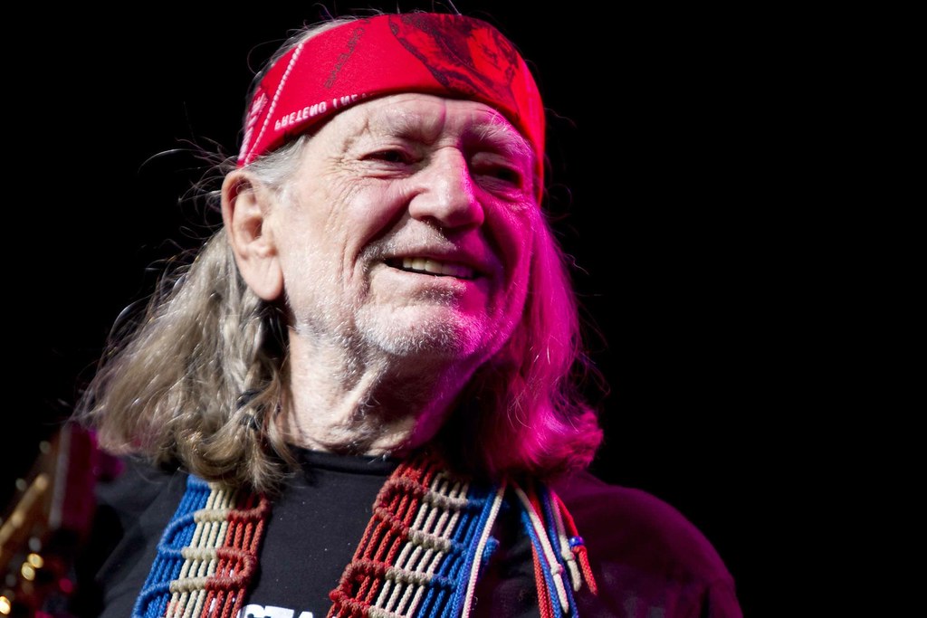Willie Nelson, 92, Sends Stern Message to Fans After Fake Death Rumors Spread