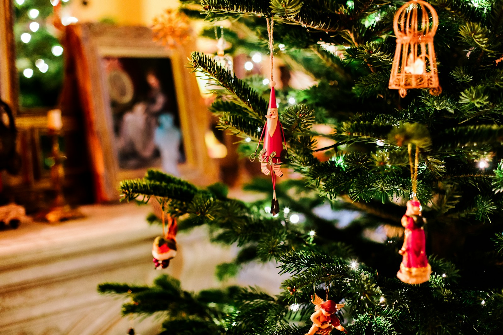 7 Christmas Decorations That Made the Holidays Feel Special