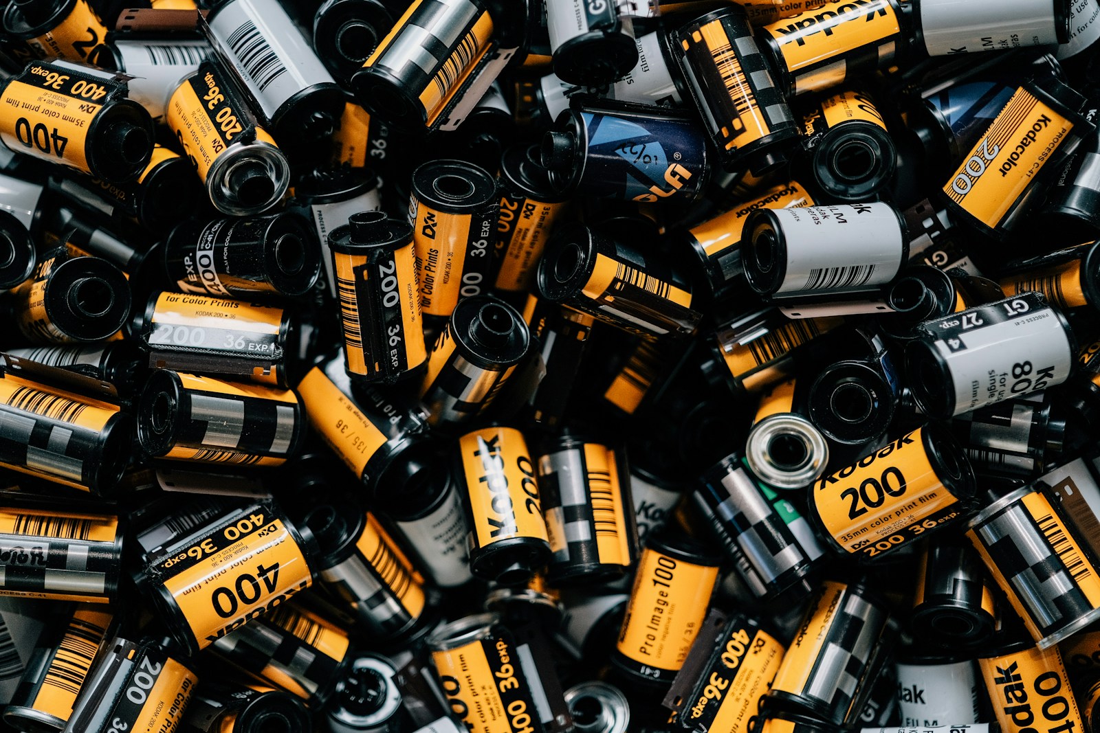 6 Mystery Items in Your Junk Drawer You Should Throw Out