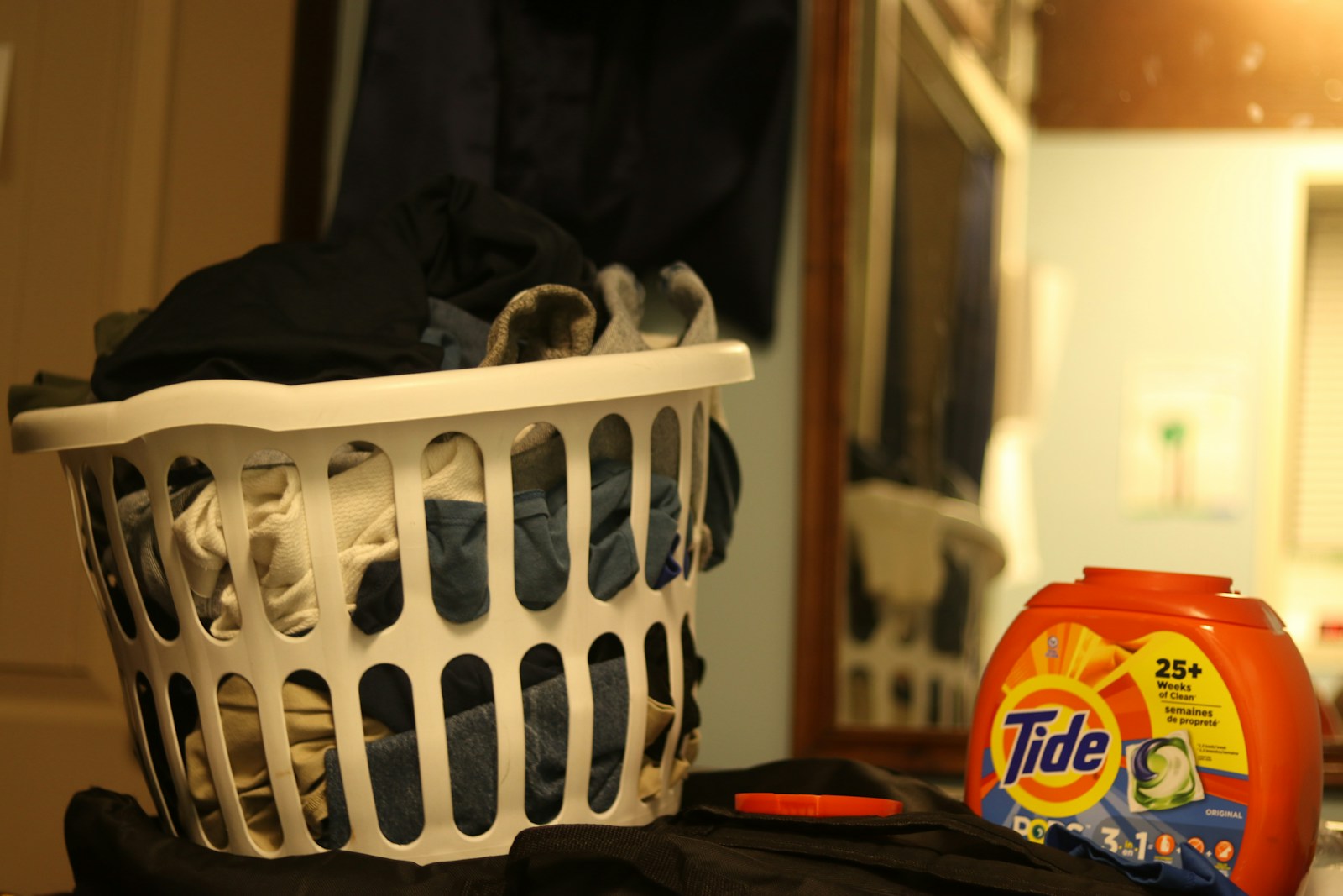 7 Laundry Room Items You Should Throw Away Now