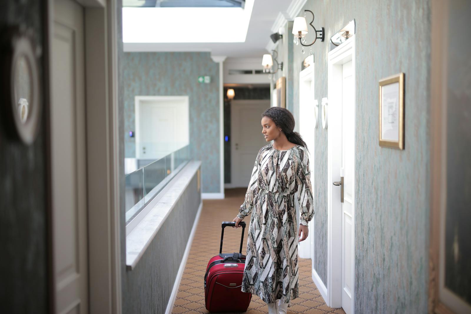 Hotel Guest Opens The Room Door To Find A Used Condom On The Luggage Rack, Then Has To Say It Out Loud In A Packed Lobby