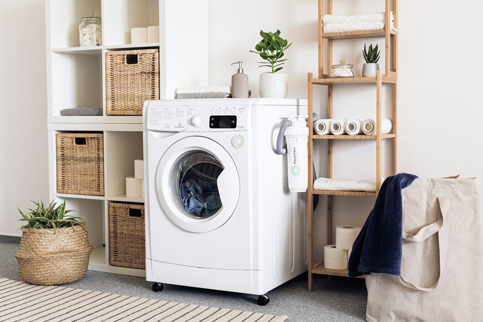 Mom Complains Her 23-Year-Old Does Not Do Her Laundry, Even Though The Family Rule Has Always Been Everyone Washes Their Own Clothes
