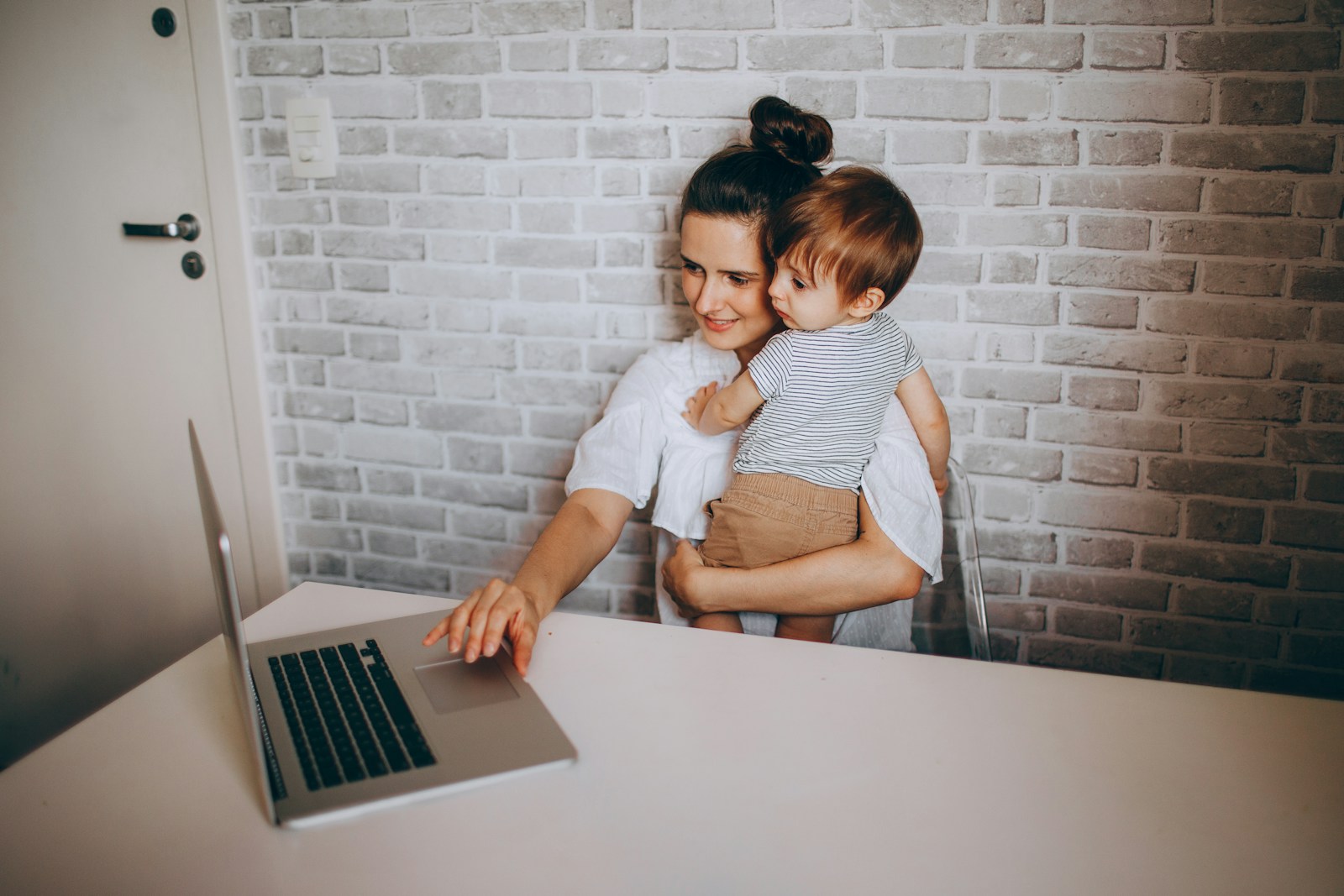 New Mom Tries To Handle Overseas In-Laws Nitpicking Her Baby, Then A Vacation Invite Turns Into Extra Relatives And A Fear They’ll Demand The Baby For A Day