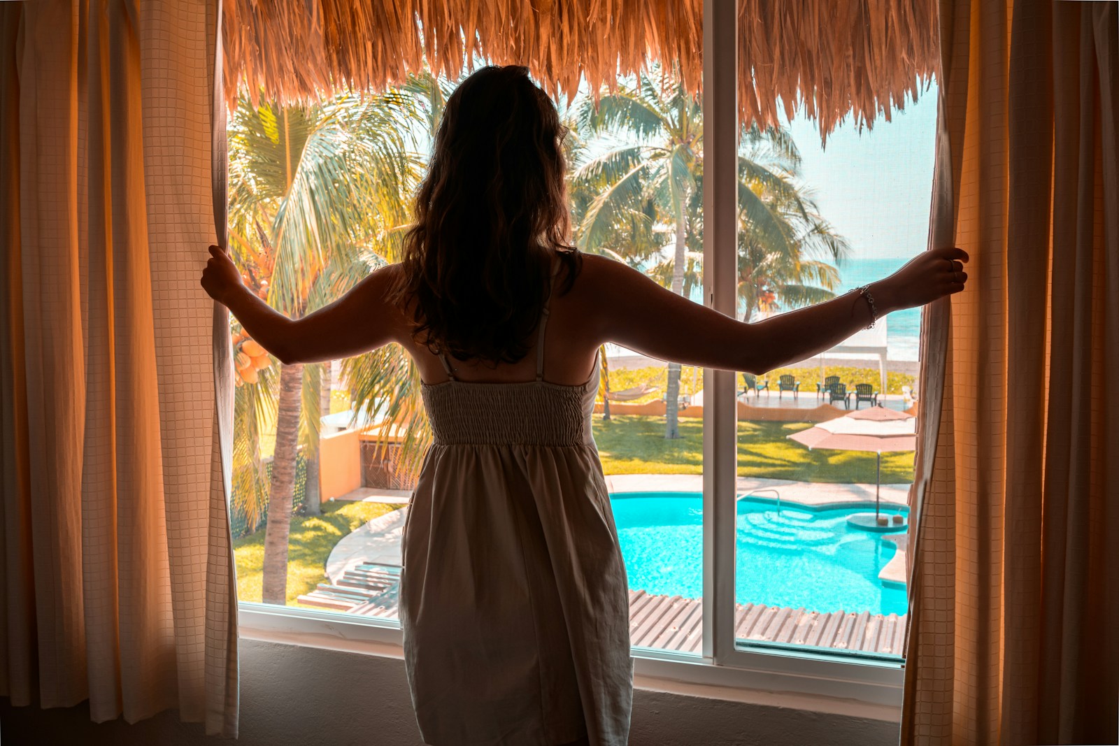 Vacation Condo Neighbor Turns Shared Beach Storage Into Her Personal Owner’s Closet, Then Her Renters Start Stealing Everyone’s Chairs Like It’s A Resort Amenity