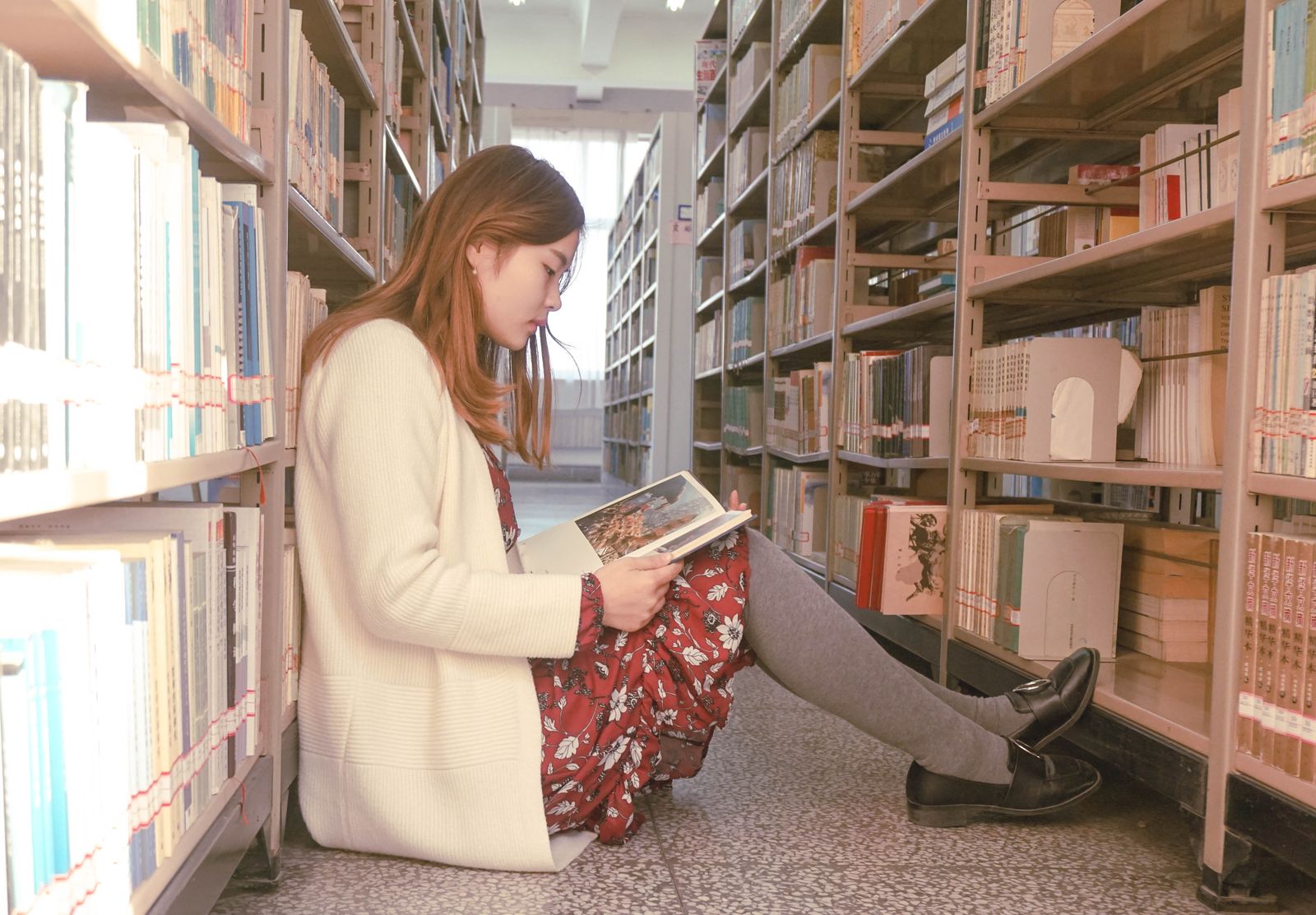 Departing College Roommate Abandons Dirty Dishes, Full Trash, Recycling, Boxes, and Unwanted Belongings After Promising to Help Clean—Leaving Her Former Housemate to Deep-Clean Alone or Pay the Move-Out Charges