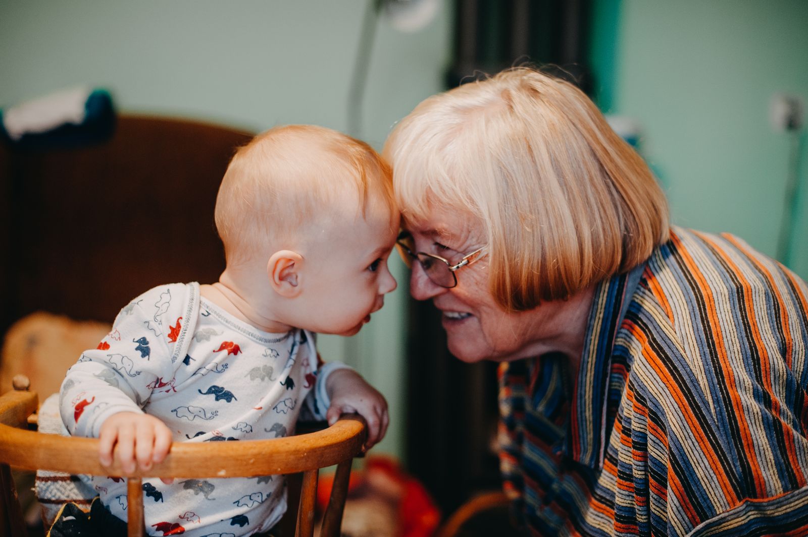 Grandmother Demands Her Newborn Grandson Be Circumcised Because His Natural Body Is “Dirty,” Then Asks Whether the Pediatrician Can Still Do It After His Parents Repeatedly Say No—While Also Opposing Vaccines