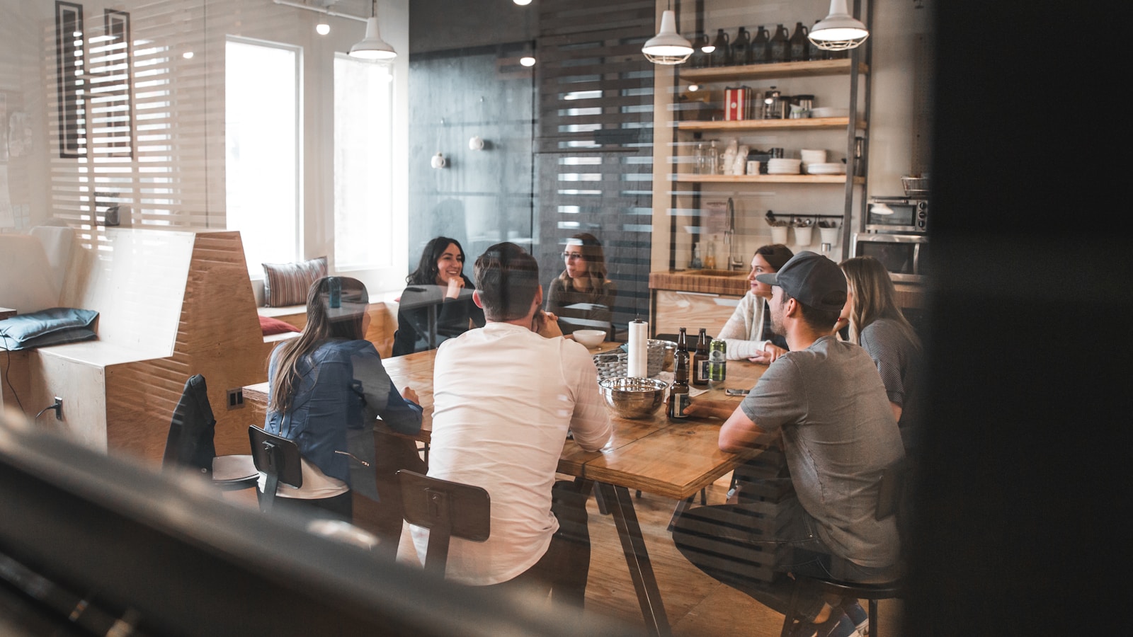 Woman Hears Coworkers Casually Use Their Vacations to Dog-Sit, Apartment Hunt, and Plan Weddings for Their Adult Children, Then Realizes Her Own Parents Will Not Even Take a Day Off When She Visits From Another Country