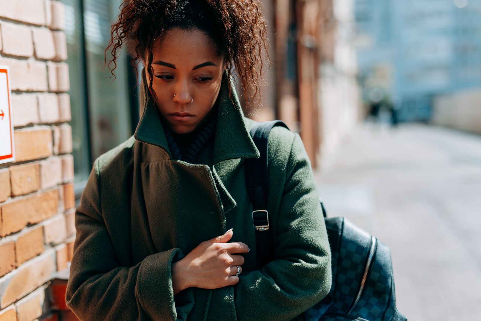 Mother Gives Her Adult Daughter Week-Long Silent Treatments Over the “Tone” of a sentence, Sigh, or Breath, Then Sends Dad to Demand an Apology for Disrespect the Exhausted Woman Never Intended
