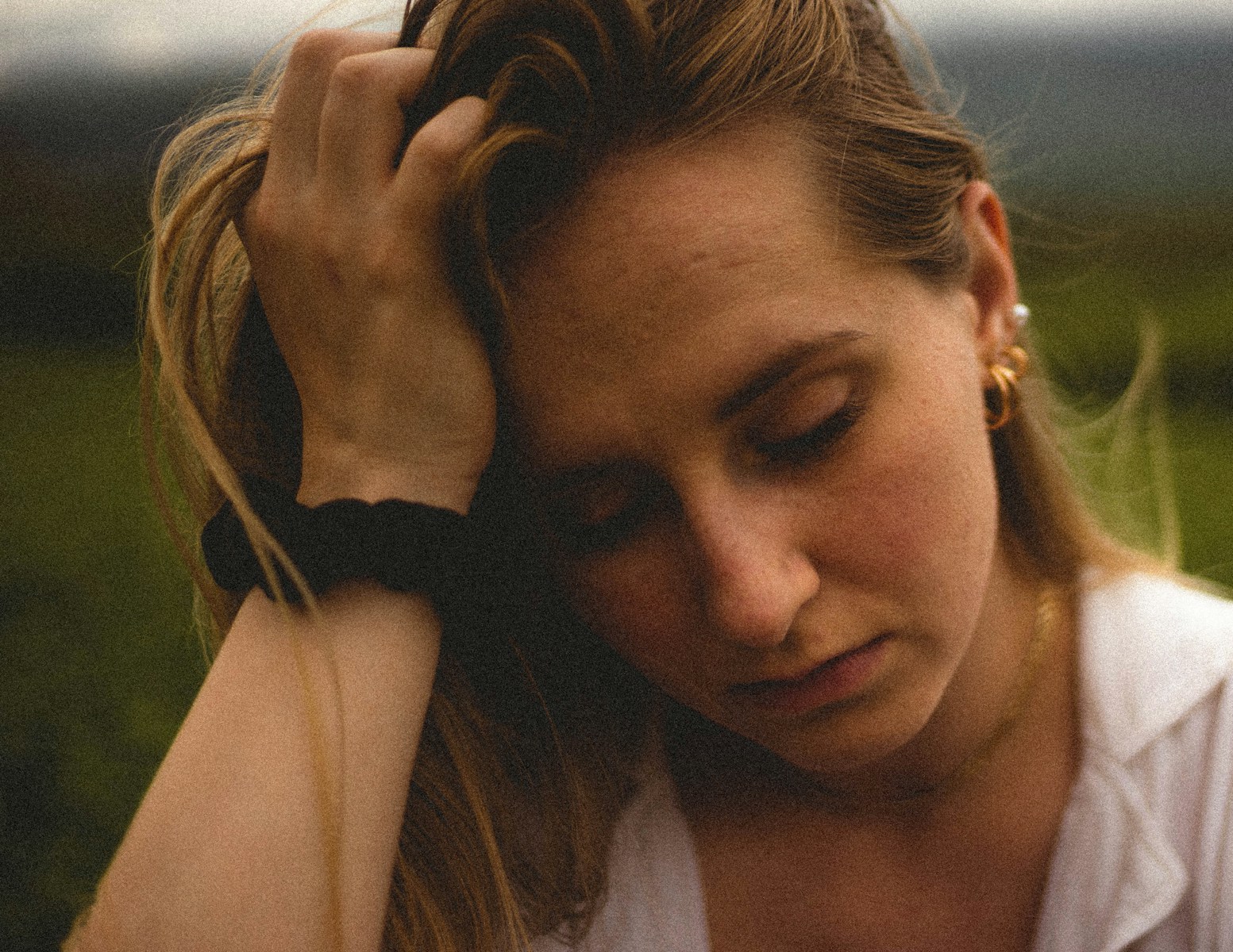 Estranged Daughter Learns Her Father Died Without Anyone Telling Her, Receives Nothing but a Tiny Undeveloped Property the Sole Heir Will Not Release, and Gives Up After Already Spending Years and Thousands Settling Her Mother’s Estate