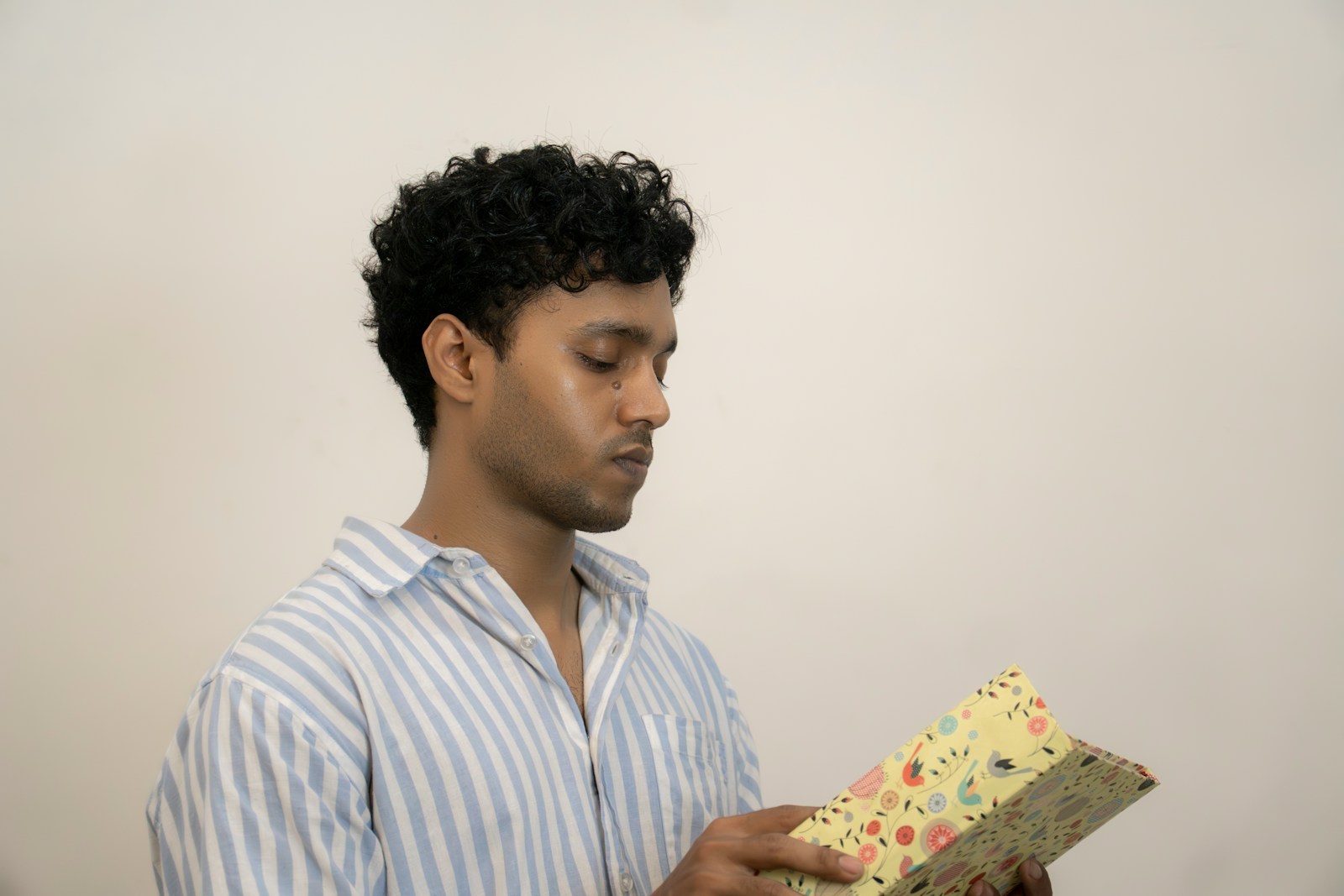 Two Unexpected Letters Make an Estranged Son Believe His Cancer-Stricken Mother Has Died, Then One Envelope Turns Out to Be a Mistake and the Other Reveals His Grandfather Died, Was Buried Without Him, and Named Him in the Will